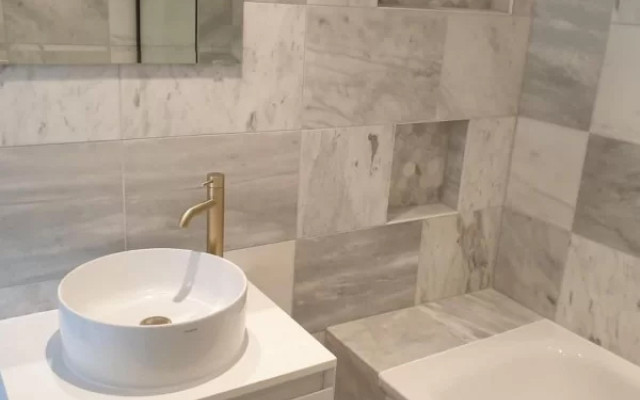 Counter-top-vanity-bathroom