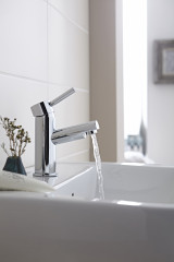 TAP010PL - Plan Mono Basin Mixer Lifestlye