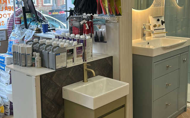 Stylish Bathroom Basin Unit Display