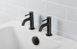 MI 3 4 BLKLifestyle 7