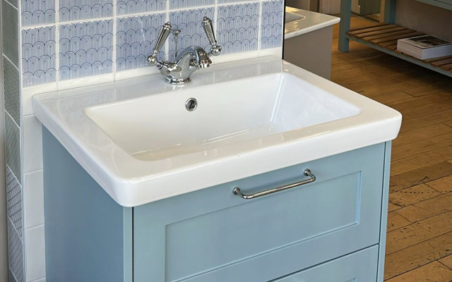 Elegant Blue Vanity Unit Featuring a Modern Basin