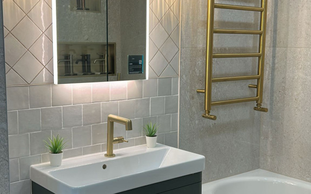Bathroom Display featuring Elegant Fixtures and Minimalist Design