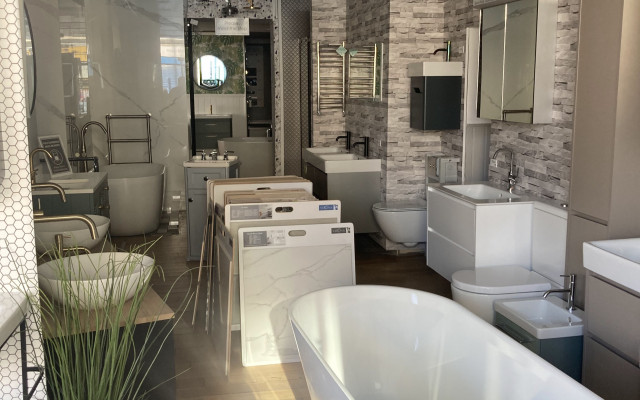 Explore Our Luxury Bathroom Showroom at Plumbing At Source