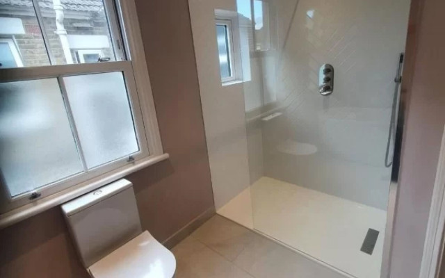Walk-in-shower
